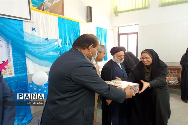 نواخته شدن زنگ سپاس معلم در مدارس شهرستان بهبهان