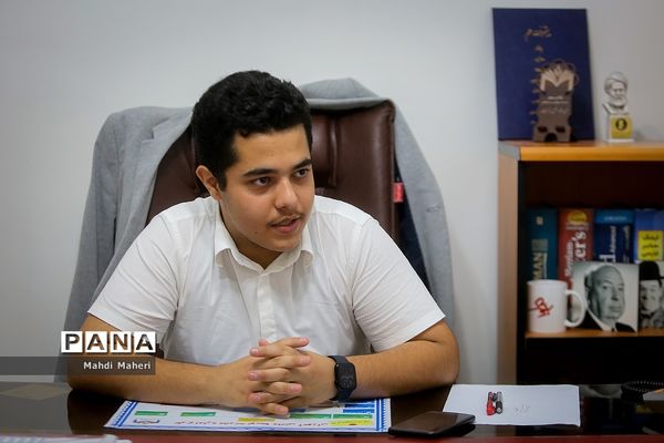 اداره کردن مدرسه توسط دانش‌آموزان