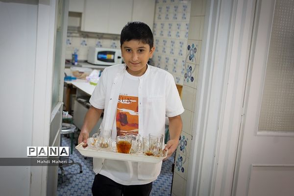 اداره کردن مدرسه توسط دانش‌آموزان