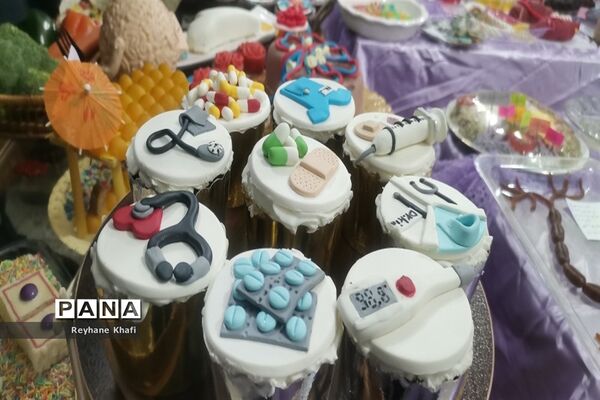 برگزاری جشنواره زیست‌شناسی در دبیرستان کوثر