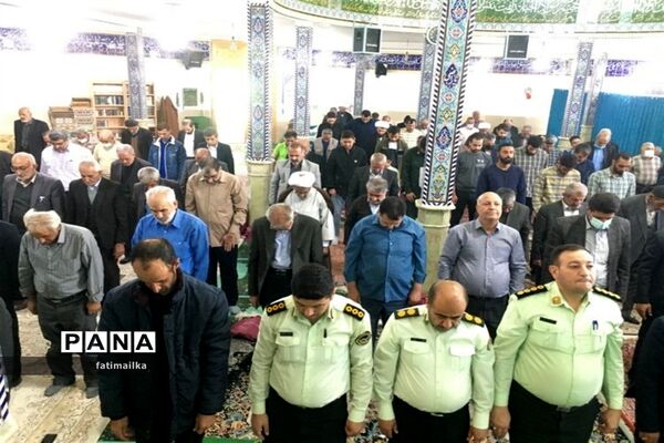 برگزاری میز خدمت  اداره آموزش و پرورش در مصلی نماز عبادی سیاسی جمعه در شهرستان فیروزکوه