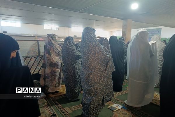 اجتماع بزرگ فرهنگیان شهرستان قائمشهر به مناسبت هفته گرامیداشت مقام معلم در مصلی