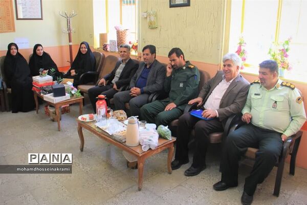 تبریک روز معلم مسئولین شهرستان ابرکوه  به آموزگاران ابرکوهی