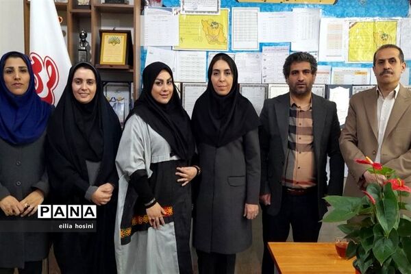 گرامیداشت  روز معلم و تقدیر از معلمان مدرسه ملاصدرا شهرستان قدس