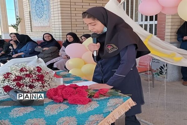 مراسم گرامیداشت هفته معلم در مدرسه شاهد منتصرین