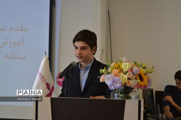 مراسم افتتاحیه برنامه های هفته سلامت در دبستان پسرانه راه رشد