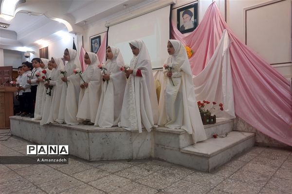 مراسم تجلیل از مقام معلم در منطقه 15