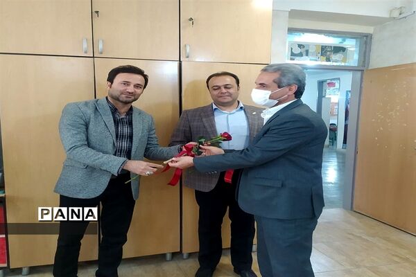 جشن روز معلم در دبستان پسرانه آیت‌الله کاشانی
