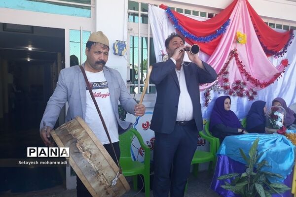 جشن روز معلم در دبستان حضرت زهرا(س)۲ رودهن