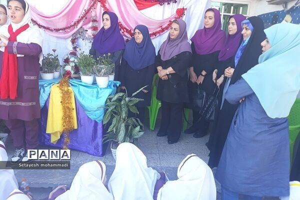 جشن روز معلم در دبستان حضرت زهرا(س)۲ رودهن