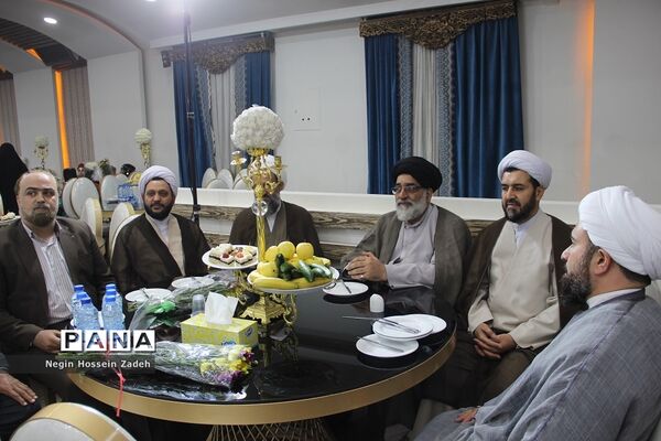 مراسم تجلیل ازمعلمان سرآمد شهرستان‌های استان تهران در اسلامشهر