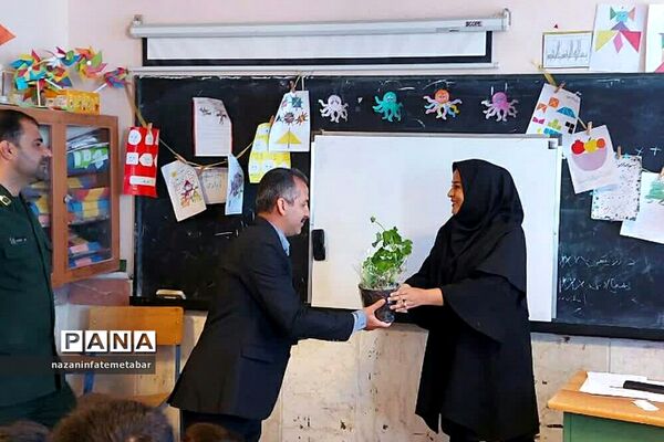 مراسم سپاس معلم در مدارس شهرستان فیروزکوه