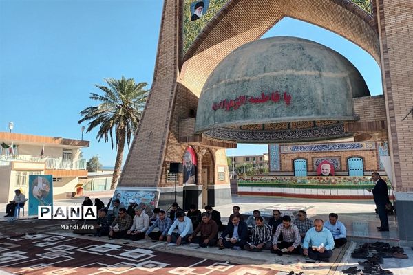 مراسم زیارت عاشورا به مناسبت هفته معلم در کنار مزار مطهر شهدای گمنام بهبهان