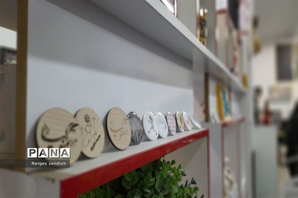 بازدید دانش‌آموزان پایه نهم آموزشگاه احرار از دبیرستان کار و دانش نور ملارد