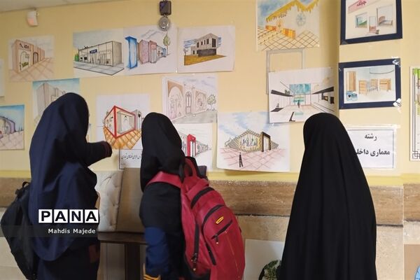 بازدید دانش‌آموزان مدرسه پاکان از هنرستان طوبی ملارد
