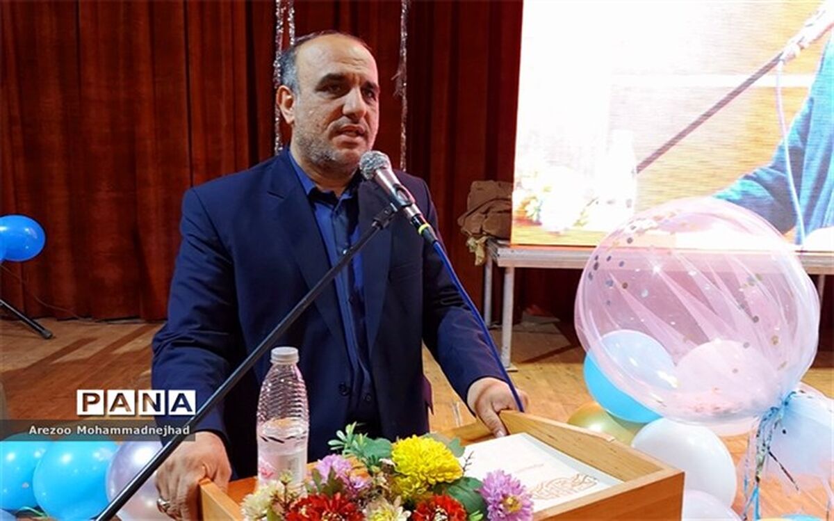 آموزش و پرورش و خانواده، دو کانون مهم در زندگی است