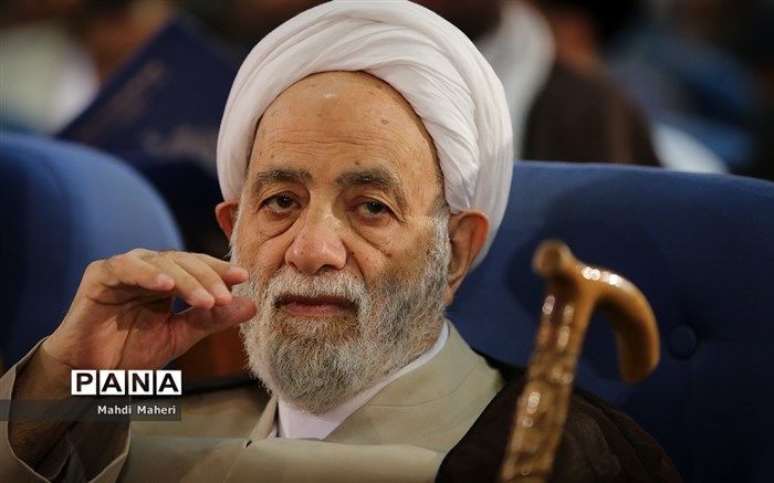 در شورای عالی انقلاب فرهنگی برای مهجوریت زدایی از قرآن تحول به‌وجود بیاورید