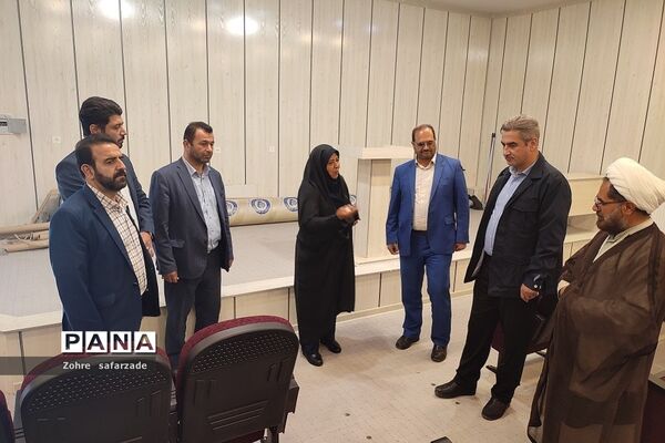 بازدید فرماندار شهرستان دماوند و بخشدار رودهن از  کانون تربیتی ‌حاج‌قاسم‌سلیمانی رودهن
