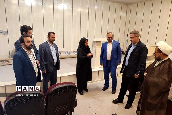 بازدید فرماندار شهرستان دماوند و بخشدار رودهن از  کانون تربیتی ‌حاج‌قاسم‌سلیمانی رودهن