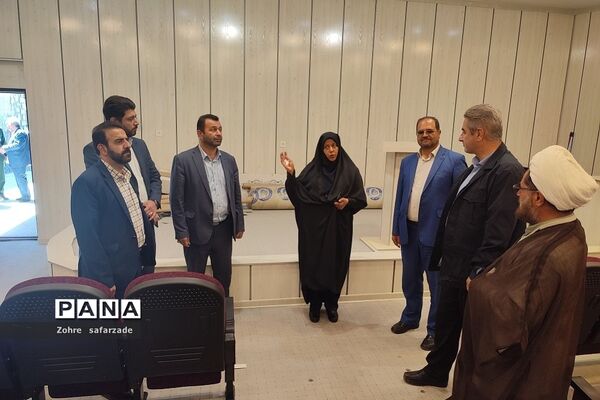 بازدید فرماندار شهرستان دماوند و بخشدار رودهن از  کانون تربیتی ‌حاج‌قاسم‌سلیمانی رودهن