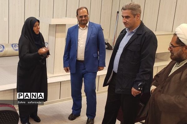 بازدید فرماندار شهرستان دماوند و بخشدار رودهن از  کانون تربیتی ‌حاج‌قاسم‌سلیمانی رودهن