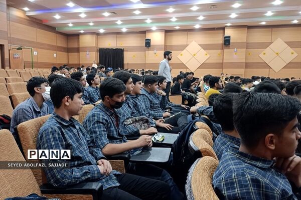 برگزاری همایش بزرگ هدایت تحصیلی در فشافویه