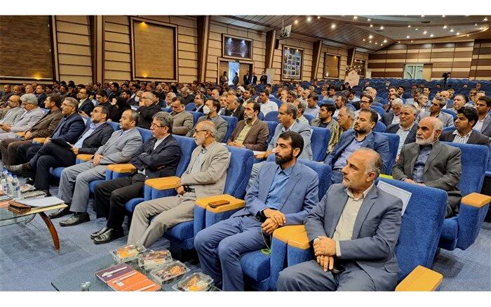 استاندارخراسان جنوبی: در حوزه شوراها عقب ماندگی تاریخی داریم