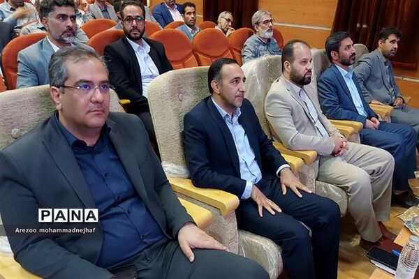 تجلیل از ۲٠٠ معلم، معاون و مدیران نمونه شهرستان قرچک