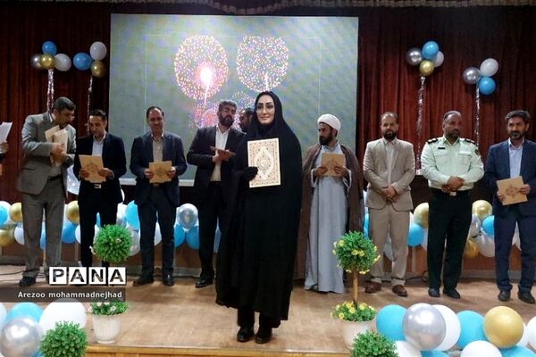 تقدیر از معلمان نمونه شهرستان قرچک