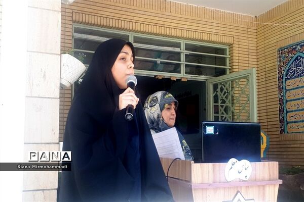 مراسم گرامیداشت هفته معلم در دبیرستان شاهد عترت