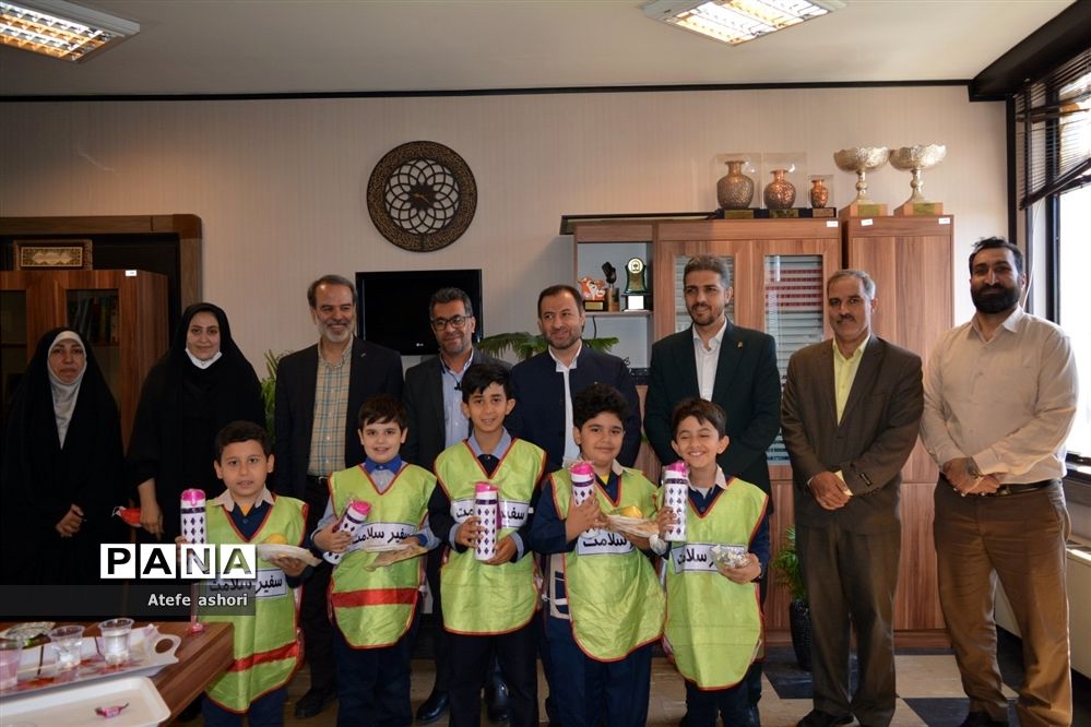 سفیران سلامت در اداره آموزش و پرورش منطقه 2