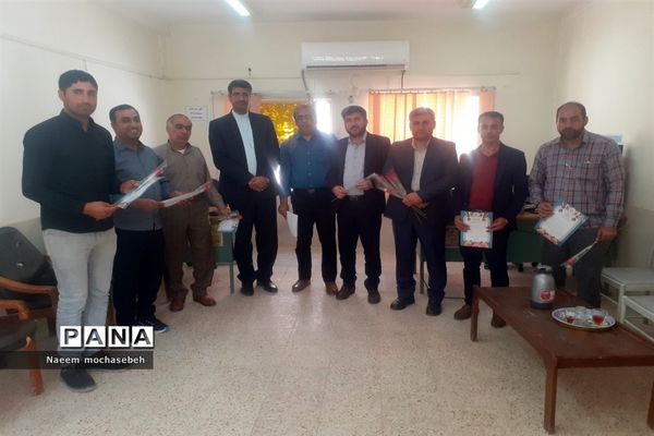 برگزاری برنامه سپاس معلم در شادگان