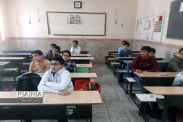 مسابقات قرآن، عترت و نماز دانش‌‌‌آموزی‌ و فرهنگیان در دبستان مصطفی بیات ملارد