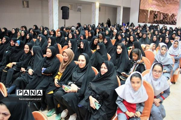 تجلیل از معلمان برتر شهرستان ابرکوه