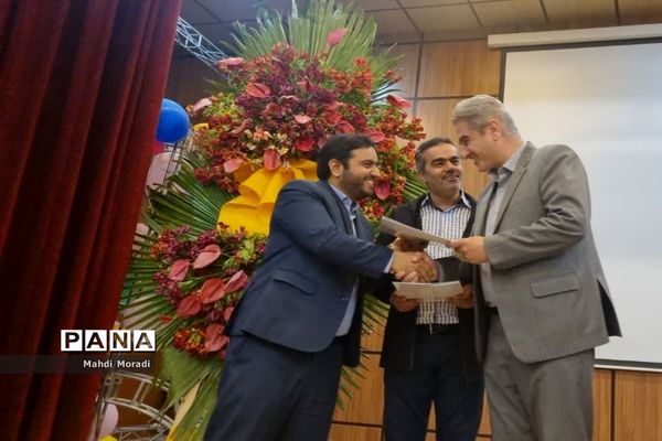 تجلیل از مقام شامخ معلم در دماوند