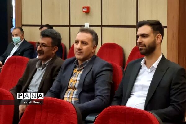 تجلیل از مقام شامخ معلم در دماوند