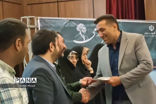 تجلیل از مقام شامخ معلم در دماوند