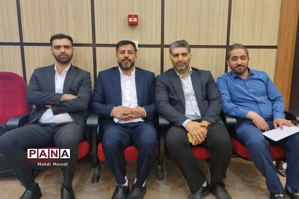 تجلیل از مقام شامخ معلم در دماوند