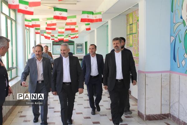 همایش تجلیل از مقام معلم با حضور معاون پرورشی و فرهنگی وزارت آموزش و پرورش