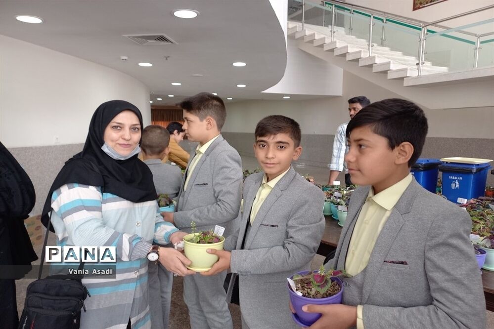 مراسم بزرگداشت مقام معلم و روز روانشناس