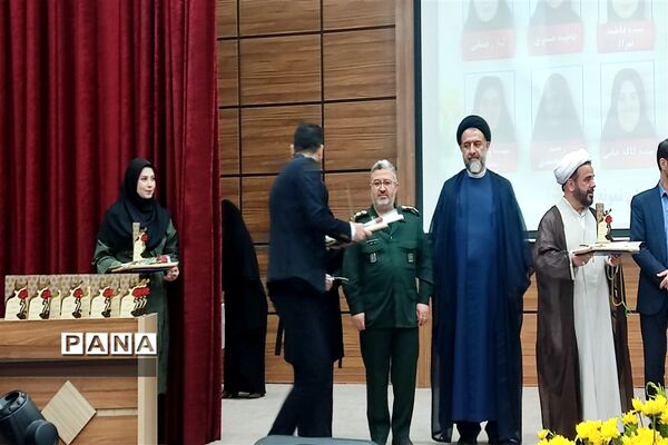 گرامیداشت مقام شامخ معلم در اردوگاه شهید منتظری