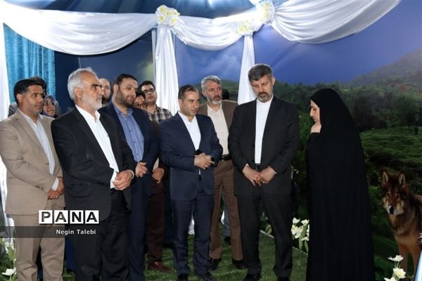 بازدید معاون پرورشی و فرهنگی وزارت آموزش‌ و پرورش از نمایشگاه مفهومی و قرآنی