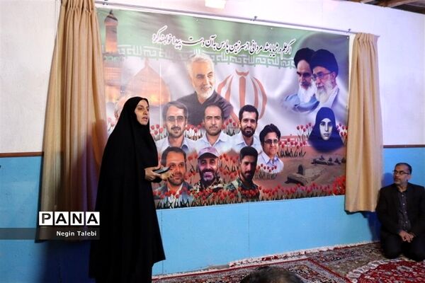 بازدید معاون پرورشی و فرهنگی وزارت آموزش‌ و پرورش از نمایشگاه مفهومی و قرآنی
