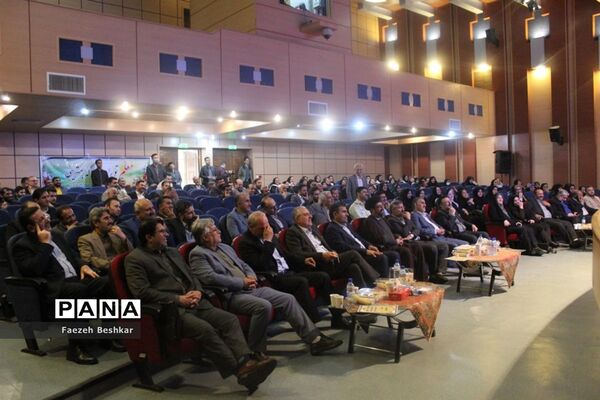 آیین گرامیداشت مقام معلم  و تجلیل از معلمان نمونه  شهرستان ساری