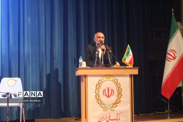 آیین گرامیداشت مقام معلم  و تجلیل از معلمان نمونه  شهرستان ساری