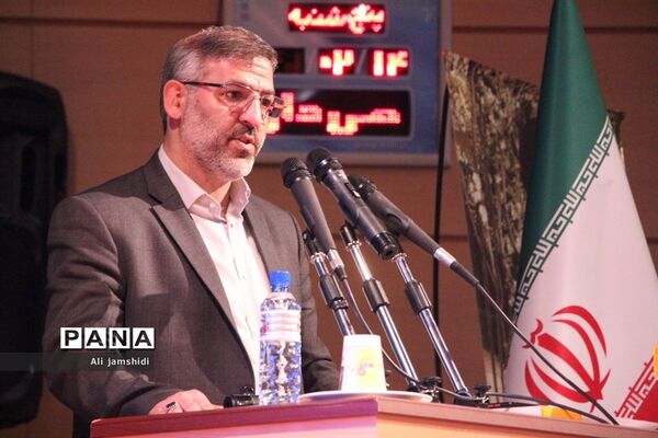 آیین گرامیداشت مقام معلم  و تجلیل از معلمان نمونه  شهرستان ساری