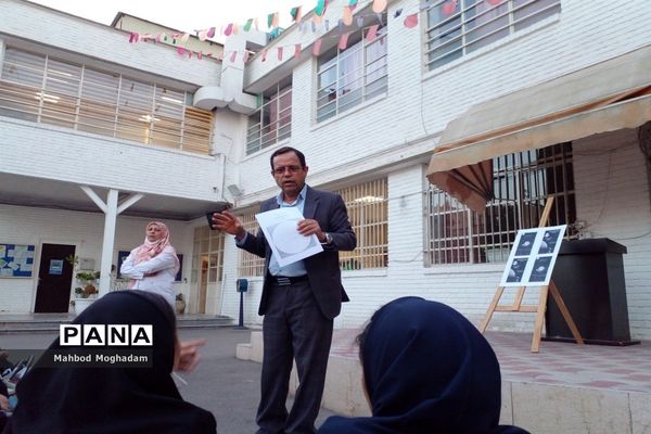 رصد ستارگان در دبیرستان شهیده معصومه قزوینی منطقه ۱۳