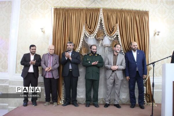 تجلیل از مدیران و معلمان برتر شهرستان پردیس با حضور مدیرکل شهرستان‌های استان تهران