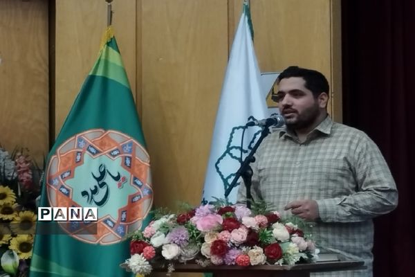 تقدیر معلمان و مدیران برتر کهریزک