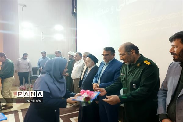 تقدیر از معلمان نمونه استانی و منطقه‌ای شهرستان بهبهان